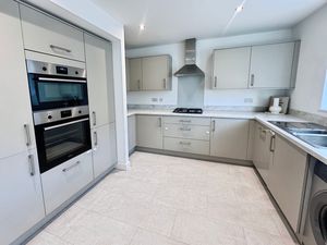 Photo 15- click for photo gallery